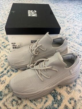 Madden NYC Men's Mesh Knit Sneakers - Light Gray